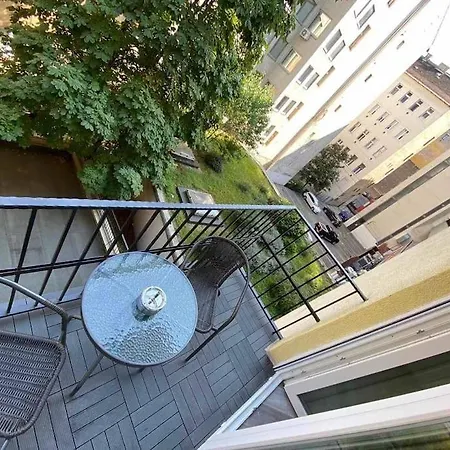 Extra Sok Szobas Apartman Kozpontjaban * Budapest